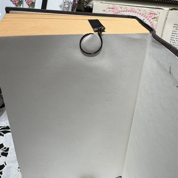 RIBBON BOOKMARKS